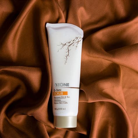D-Tan Scrub – Ozone Ayurvedics