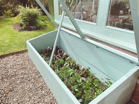 How We Built Our First Ever Cold Frame – Kirsten & Mars