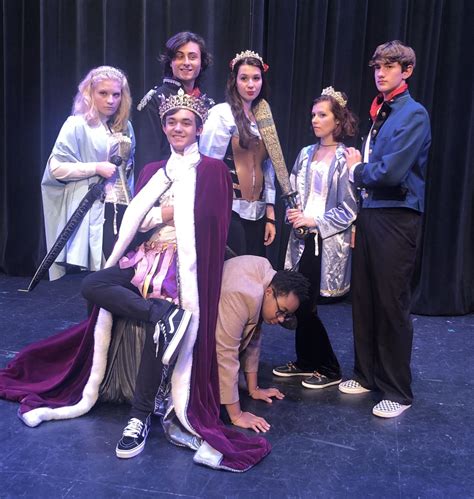 Game of Tiaras Cast (fall play) – The Beacon