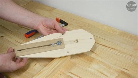 Router Circle Jig Tutorial 的图像结果
