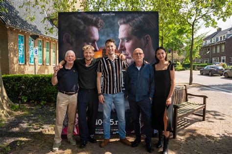 Studio 100 presenteert in Hotel de Wereld voltallige cast 40-45, de ...