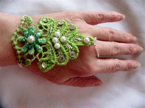 Hand Making Lace 的图像结果