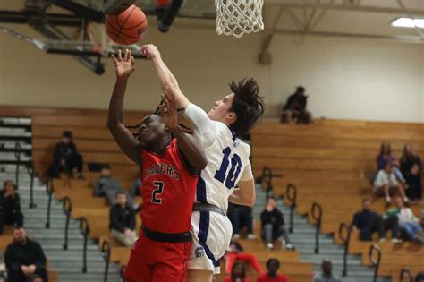 Photos: Bolingbrook vs. St. Francis Boys Basketball – Shaw Local