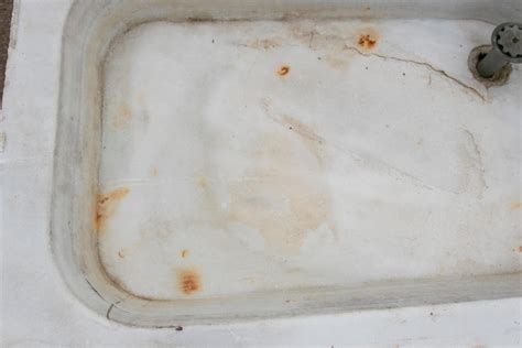 19th Century Antique Spanish White Marble Sink For Sale at 1stDibs | sink in spanish