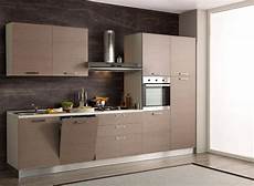 cucina con lavastoviglie cucina con elettrodomestici moderna ghiaccio lucido cucina con lavastoviglie cucina con elettrodomestici moderna ghiaccio lucido