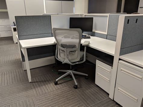 Used Benching Workstations - Haworth Compose 6x6 Used Office Cubicles