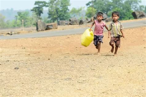 Toddler From Marathwada Family Fleeing Deadly Drought Drowns In A ...