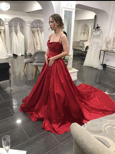 Thoughts on a red wedding dress instead of white? : r/sissybride2