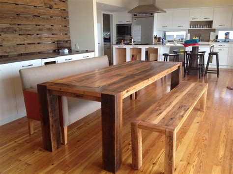Gorgeous Reclaimed Wood Dining Tables to Make Your Home Feel More Natural
