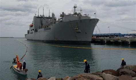In a first, US navy ship docks in India for repairs - India News News