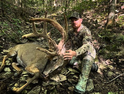 Kentucky Whitetail Deer Hunting - Ohio Whitetail Deer Hunting Outfitter