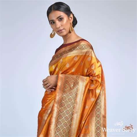 Yellow gold kadhwa with meenakari border – WeaverStory