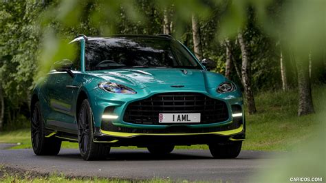 Aston Martin DBX707 | 2023MY (Color: Q 2022 F1 Green) | Front
