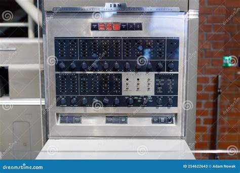 First Computer IBM 的图像结果