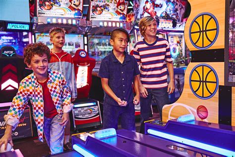 Bowlero Gulf Gate | Bowlero Gulf Gate, FL