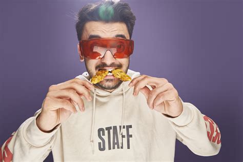 12 Photos Of People Eating That’ll Show You What True Happiness Is All ...