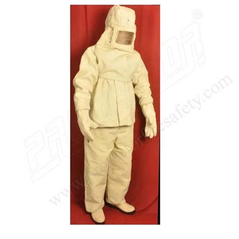 Fire Suit - Aluminized aramid Fire Proximity Suit Trader - Wholesaler ...