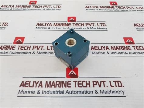 Wabco 3526010400 Pneumatic Valve Block – Aeliya Marine Tech
