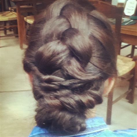 Inside Out French Braid Tutorial 的图像结果