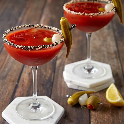 Spicy Red Snapper (Bloody Mary with Gin) | Casual Epicure