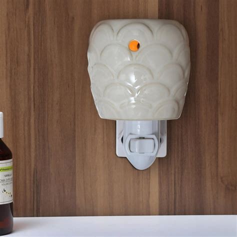 Buy Serene Plug-In Night Lamp & Oil Burner from Home Centre at just INR ...