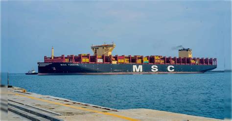 Adani Port | ভারতের নৌ বন্দরে পৌঁছলো বিশ্বের সবথেকে বড় পরিবেশ-বান্ধব ...