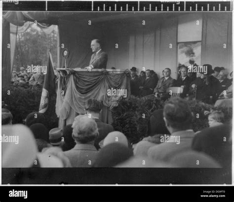 Franklin D. Roosevelt 的图像结果