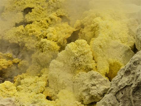 Where Is Sulfur Found In Nature