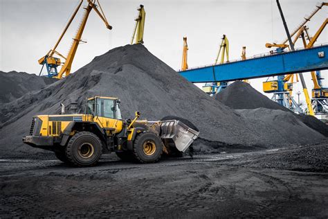 Mongolia's coal export plummeted by 44.3 percent - News.MN