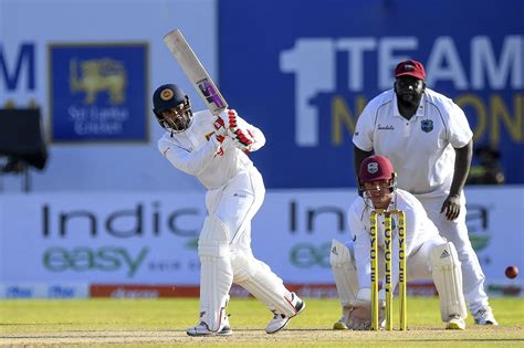 Dhananjaya de Silva looked steady in the final session | ESPNcricinfo.com