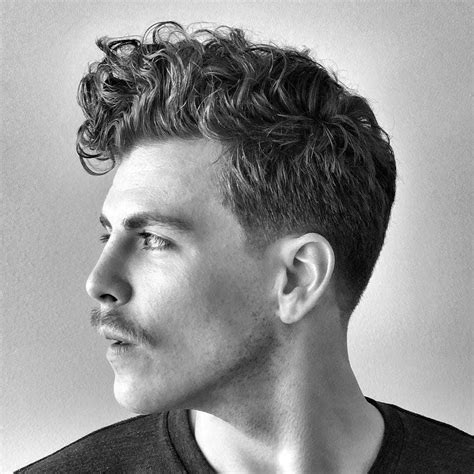 Top 20 Herrenhaarschnitte für lockiges Haar (2021) – Manner frisuren ideens