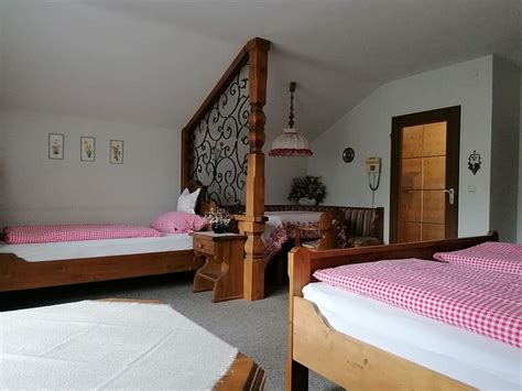 GASTEHAUS BUCHWIESER (Garmisch-Partenkirchen) - Inn Reviews & Photos ...