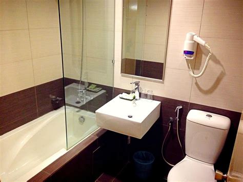 CORONA INN (Kuala Lumpur) - Hotel Reviews, Photos, Rate Comparison ...