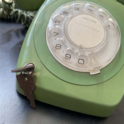 Vintage House Phone With Lock Green