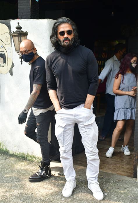 Suniel Shetty Spotted At Hakim Aalim's Salon Wearing Crushed Pants With ...