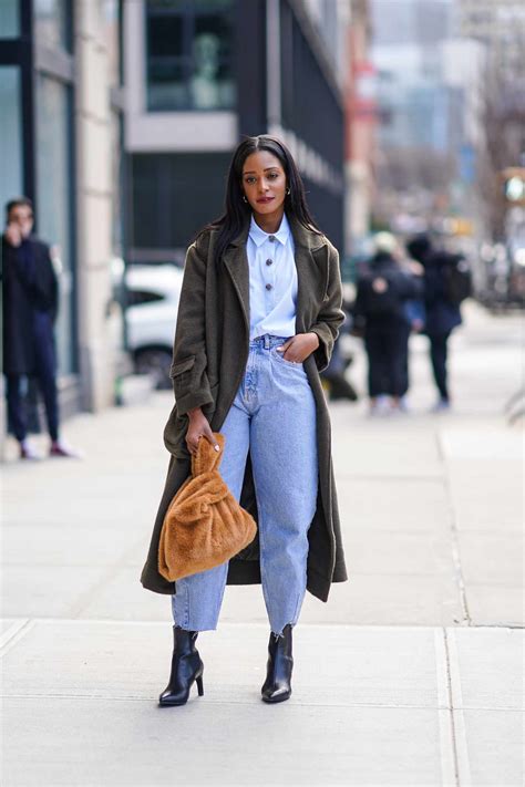 Black Heel Boots Outfits