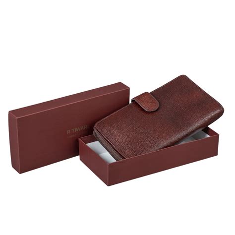 R Tiwari : Stitching dreams into reality