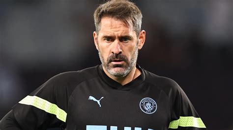 Incredible Scott Carson record convinced Man City stars they 'couldn't ...