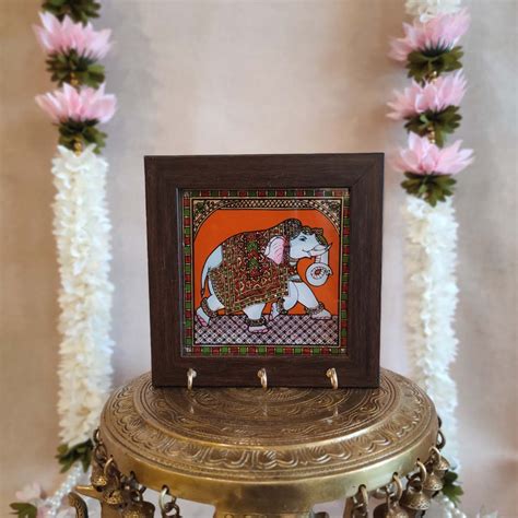 Indian Elephant Keyholder Orange – ArtCrafts India