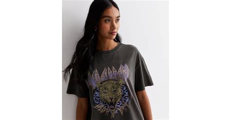 Dark Grey Acid Wash Cotton Def Leppard Oversized Logo T-Shirt | New Look