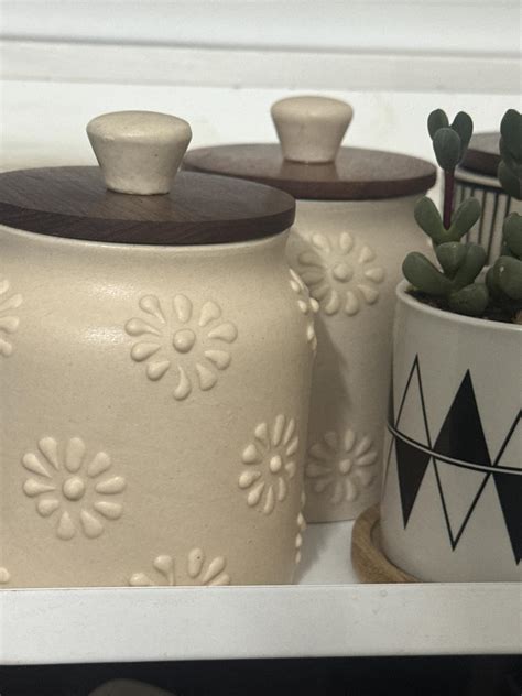 Buy YUTORI Set of 2 Handcrafted Embossed Daisy Pattern Kitchenware ...