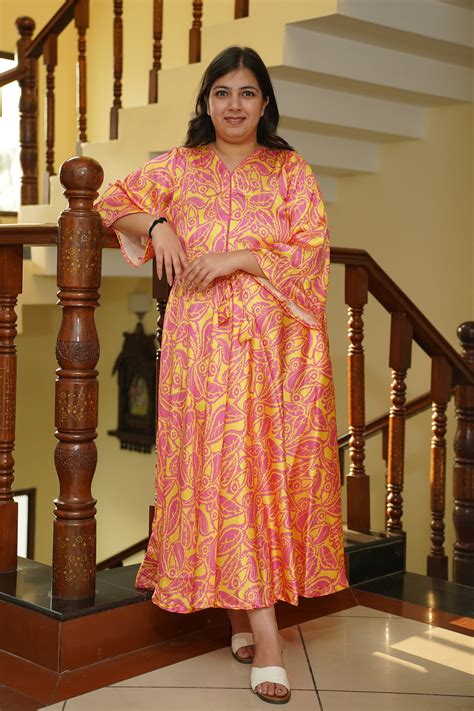 Buy Plus Size Dresses For Women online in India - Apella