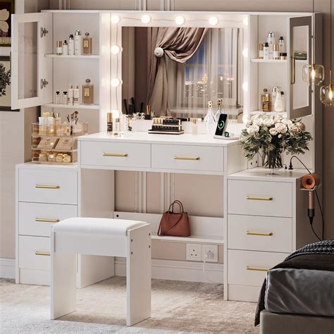 Amazon.com: ALEXNUTRE Make up Vanity Desk with Mirror and Lights ...