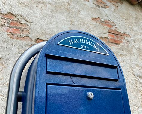 Pearlescent metal effect paint of Bobi mailboxes is popular in Japan ...