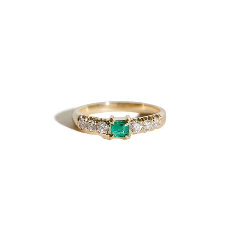 The best emerald jewellery pieces to add to your collection | Vogue ...