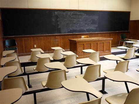 College 的图像结果