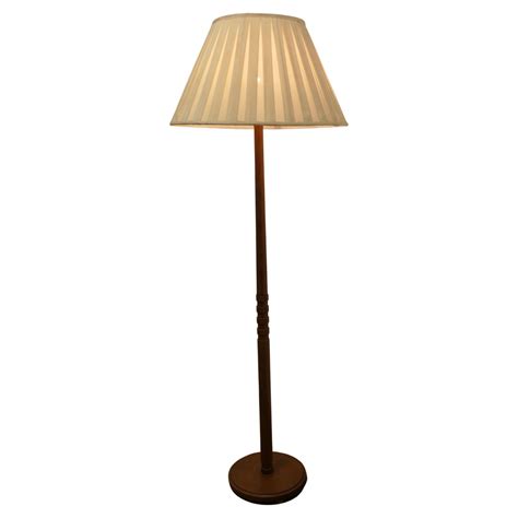 Mid Century Style Teak Standard or Floor Lamp This is a very stylish ...