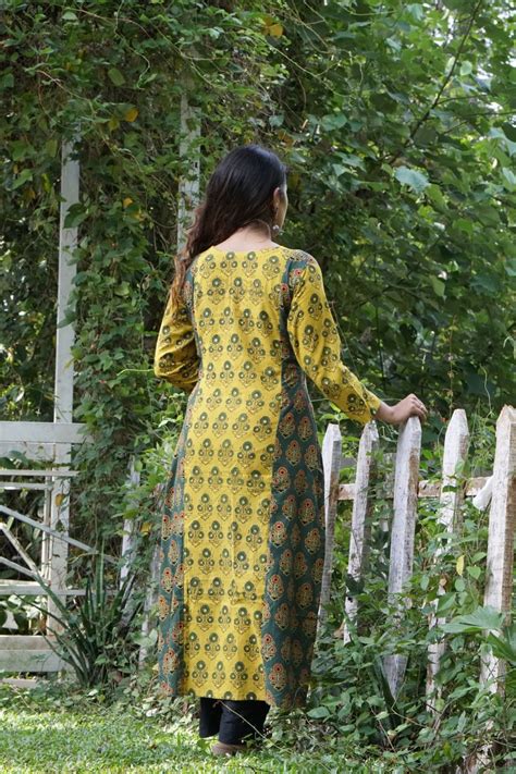 Ajrakh Cotton V neck Straight Cut Kurta with 3/4 Sleeves, Yellow- Gree ...