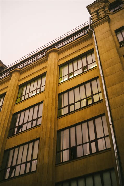 Commercial Real Estate Pictures 的图像结果