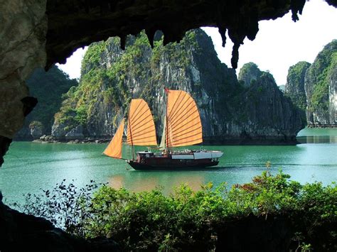 HALONG BAY (2025) All You Need to Know BEFORE You Go (with Photos ...